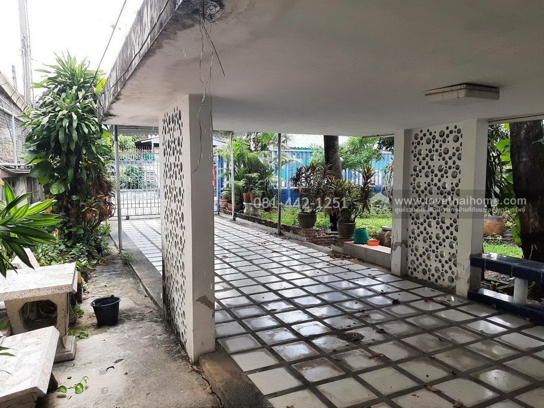 ขายที่ดินแถมบ้าน ซอยอุดมสุข30 แยก2 ถนนสุขุมวิท103 พื้นที่ 98 ตรว. ขาย 11.9 ล้านบาท ทำเลดี เข้าซอยเพียง 300 เมตร ใกล้ BTS อุดมสุข