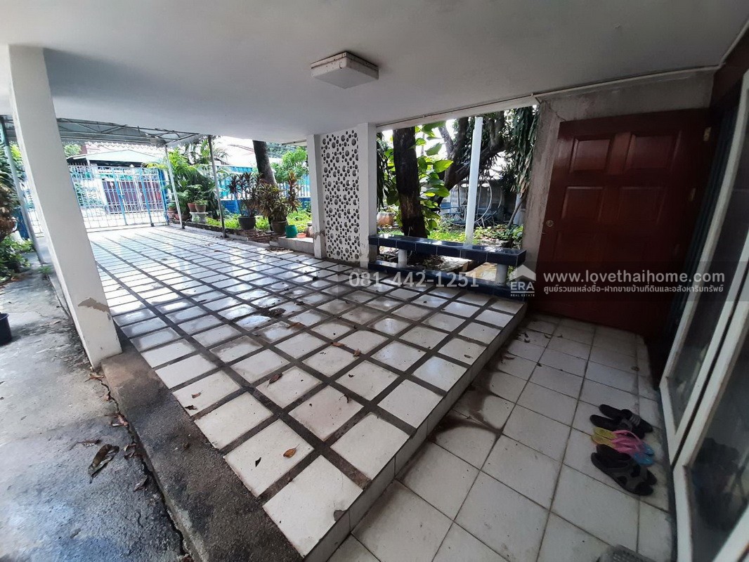 ขายที่ดินแถมบ้าน ซอยอุดมสุข30 แยก2 ถนนสุขุมวิท103 พื้นที่ 98 ตรว. ขาย 11.9 ล้านบาท ทำเลดี เข้าซอยเพียง 300 เมตร ใกล้ BTS อุดมสุข