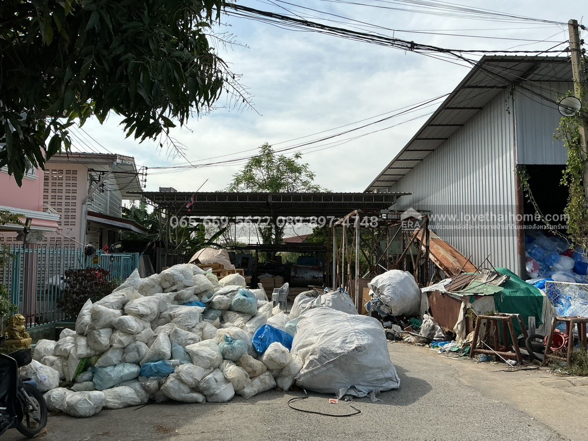 ขายที่ดินพร้อมโกดัง เทศบาลบางปู 91 ซ.คลองบ่อทอง 2/3 สมุทรปราการ พื้นที่ 70.10 ตร.วา โครงสร้างฐานรากแน่นหนา ใกล้นิคมอุตสาหกรรมบางปู และสถานีรถไฟฟ้า BTS การเคหะ ราคาพิเศษ/ต่อรองได้