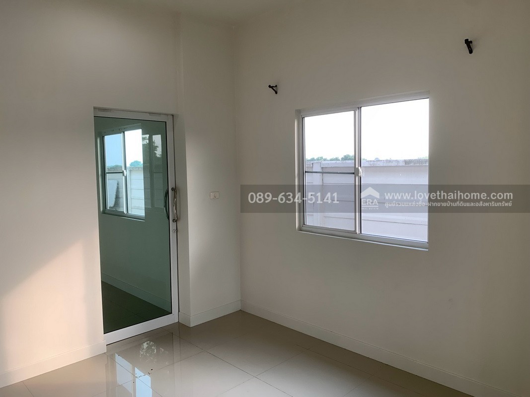 ขายบ้านเดี่ยว สุวินทวงศ์64 หมู่บ้านเครือวัลย์3 หลังมุม เนื้อที่เยอะมากสุดในหมู่บ้าน เนื้อที่ 120.4 ตรว. ตกแต่งใหม่ทั้งหลัง ราคา 3.3 ล้านบาท ราคานี้หาไม่ได้อีกแล้ว ใกล้รถไฟฟ้าสีชมพู ราคาถูกที่สุดไม่ต้องตกแต่งเพิ่ม สวยมาก