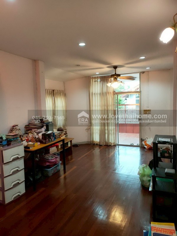 ขายบ้านเดี่ยว เทพารักษ์ หมู่บ้านทิพวัล1 พื้นที่ 54.6 ตารางวา หลังมุม ขายเพียงแค่3.75ล้านเท่านั้น ข้างในสภาพดี แค่ทาสีก็เหมือนบ้านใหม่แล้วครับ สภาพแบบนี้ ราคาเท่านี้หายากแล้วนะครับ 