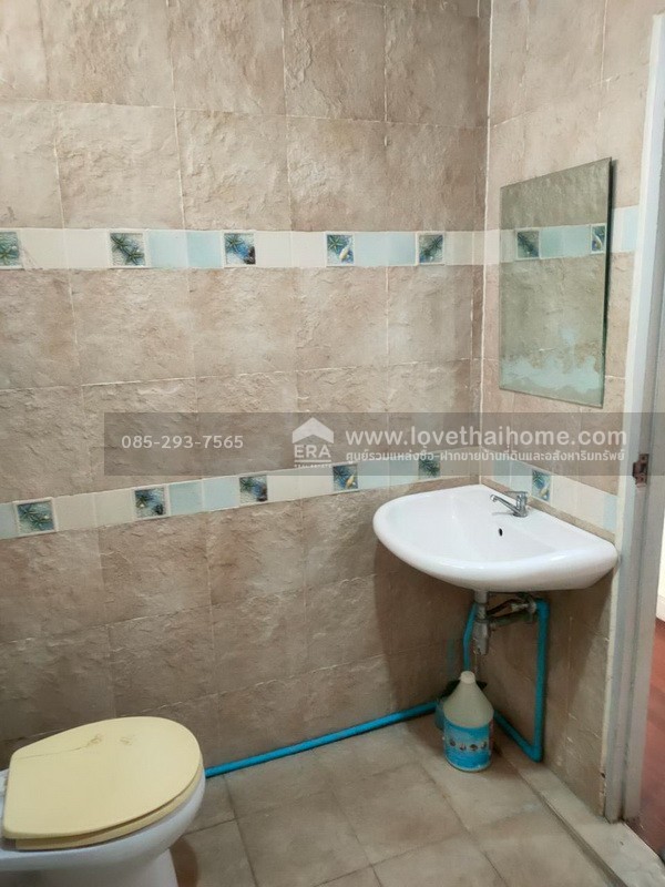 ขายบ้านเดี่ยว เทพารักษ์ หมู่บ้านทิพวัล1 พื้นที่ 54.6 ตารางวา หลังมุม ขายเพียงแค่3.75ล้านเท่านั้น ข้างในสภาพดี แค่ทาสีก็เหมือนบ้านใหม่แล้วครับ สภาพแบบนี้ ราคาเท่านี้หายากแล้วนะครับ 