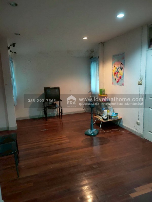 ขายบ้านเดี่ยว เทพารักษ์ หมู่บ้านทิพวัล1 พื้นที่ 54.6 ตารางวา หลังมุม ขายเพียงแค่3.75ล้านเท่านั้น ข้างในสภาพดี แค่ทาสีก็เหมือนบ้านใหม่แล้วครับ สภาพแบบนี้ ราคาเท่านี้หายากแล้วนะครับ 