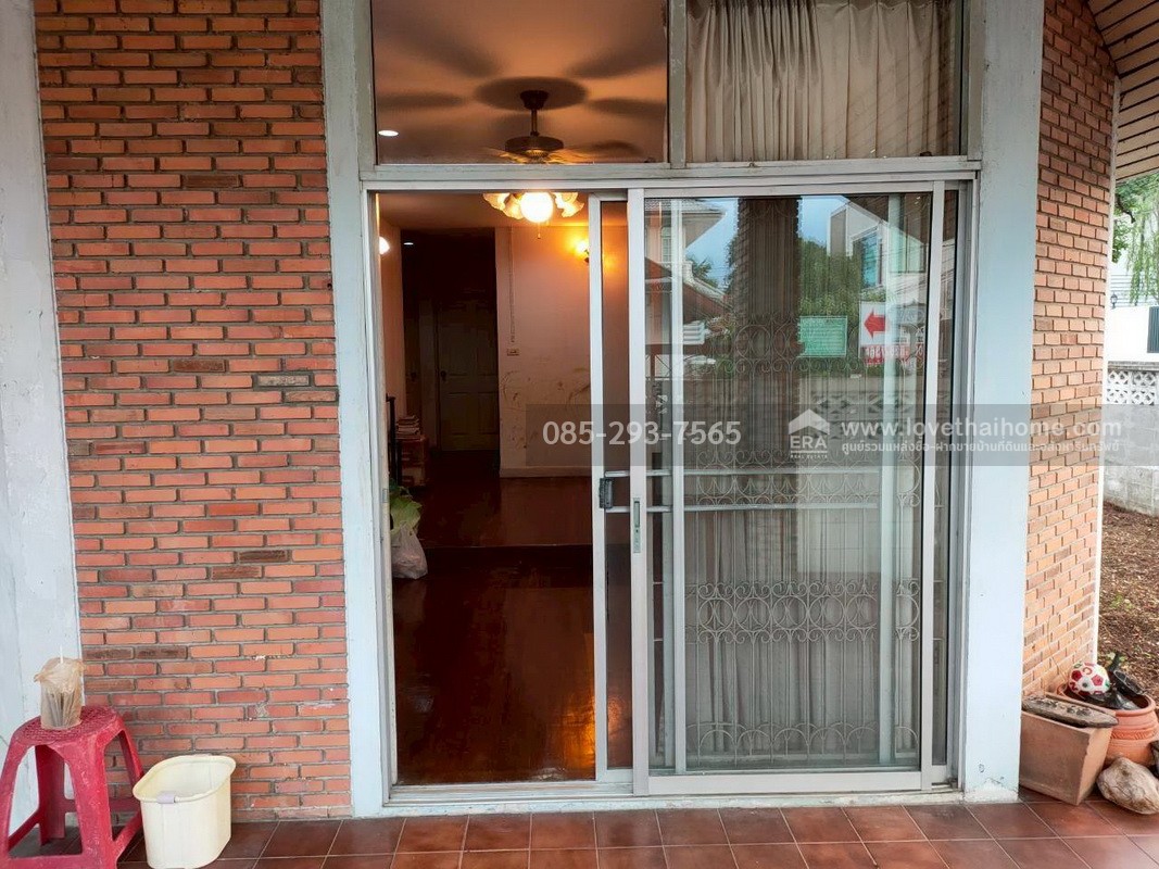 ขายบ้านเดี่ยว เทพารักษ์ หมู่บ้านทิพวัล1 พื้นที่ 54.6 ตารางวา หลังมุม ขายเพียงแค่3.75ล้านเท่านั้น ข้างในสภาพดี แค่ทาสีก็เหมือนบ้านใหม่แล้วครับ สภาพแบบนี้ ราคาเท่านี้หายากแล้วนะครับ 