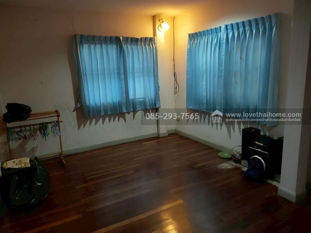 ขายบ้านเดี่ยว เทพารักษ์ หมู่บ้านทิพวัล1 พื้นที่ 54.6 ตารางวา หลังมุม ขายเพียงแค่3.75ล้านเท่านั้น ข้างในสภาพดี แค่ทาสีก็เหมือนบ้านใหม่แล้วครับ สภาพแบบนี้ ราคาเท่านี้หายากแล้วนะครับ 