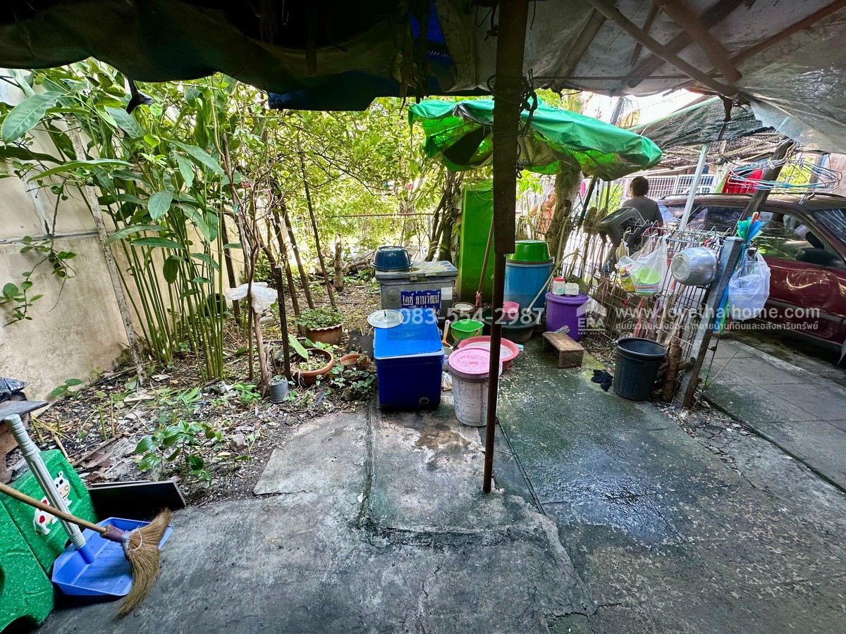 ขายทาวน์เฮ้าส์ รังสิต-นครนายก บ้านเอื้ออาทรรังสิต(คลอง9) ซอย15 ปทุมธานี พื้นที่ 16.2 ตรว. ขายถูกที่สุดในโครงการ เพียง 650,000 บาทเท่านั้น โครงการน่าอยู่ ใกล้ทางด่วนวงแหวนตะวันออก