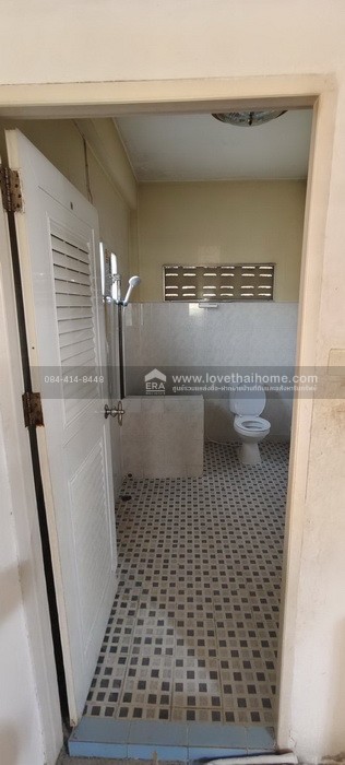 ขายบ้านเดี่ยว ลาดพร้าว 101 แยก 46 ใกล้รถไฟฟ้าลาดพร้าว101 พื้นที่ 42.5 ตรว. ราคานี้ไม่มีอีกแล้วในซอยนี้ จองด่วนเพียง 3.8 ล้านเท่านั้น เข้า-ออกได้หลายทางโพธิ์แก้ว และนวมินทร์