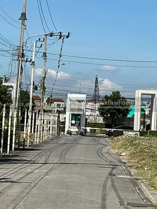 ขายทาวน์เฮ้าส์ หมู่บ้านพลีโน่ ศรีนครินทร์-เทพารักษ์ บางพลี สมุทรปราการ พื้นที่ 18 ตรว. ขายราคาถูกมากเพียง 2.39 ล้าน ถูกที่สุดในโครงการ ใกล้ BTS สายสุขุมวิท-ศรีนครินทร์ และทางด่วนวงแหวนรอบนอก-กรุงเทพฯฝั่งใต้ รีบตัดสินใจด่วน!