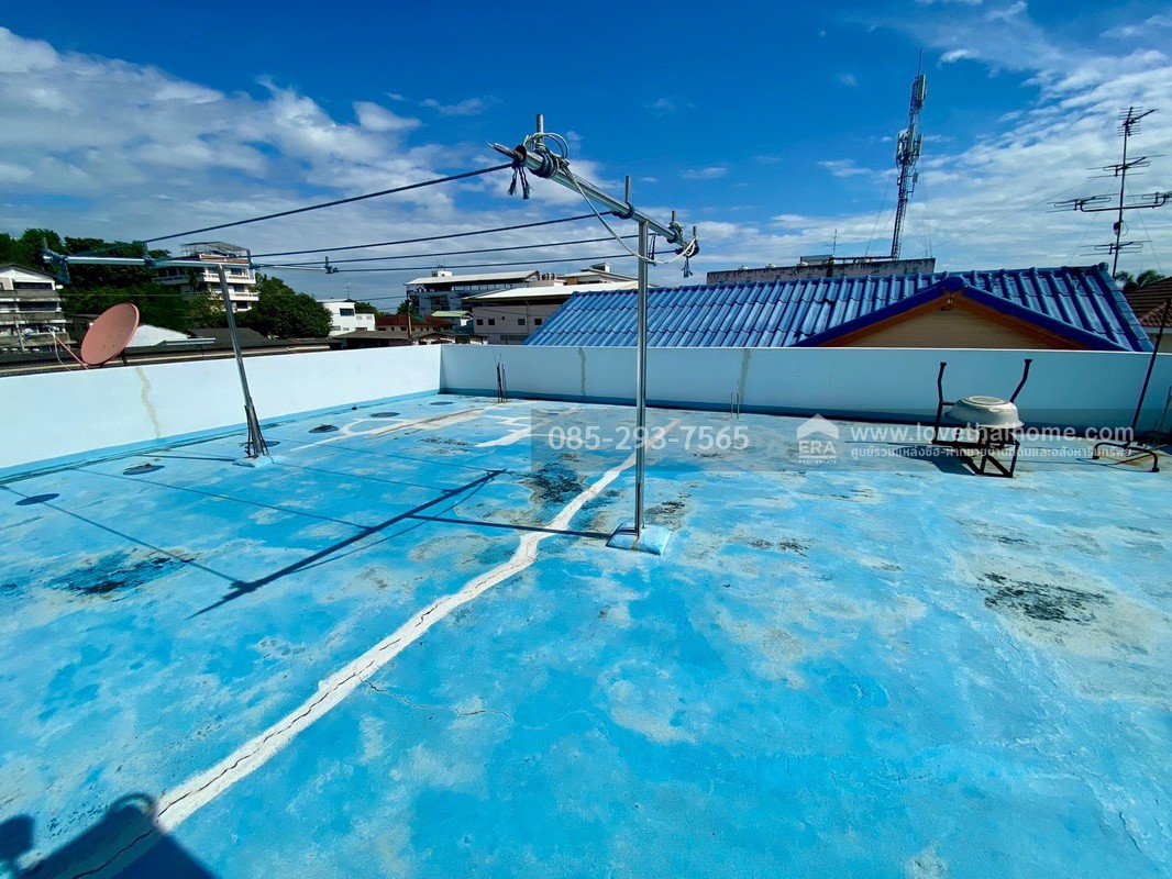 ขายบ้านเดี่ยว 2 ชั้น ซอยนวมินทร์42 พื้นที่ 95 ตารางวา ขาย 16.5 ล้านบาท ทำเลดีมาก ถนนเมน เข้าซอยเพียง 100 เมตร ใกล้เดอะมอลล์บางกะปิ