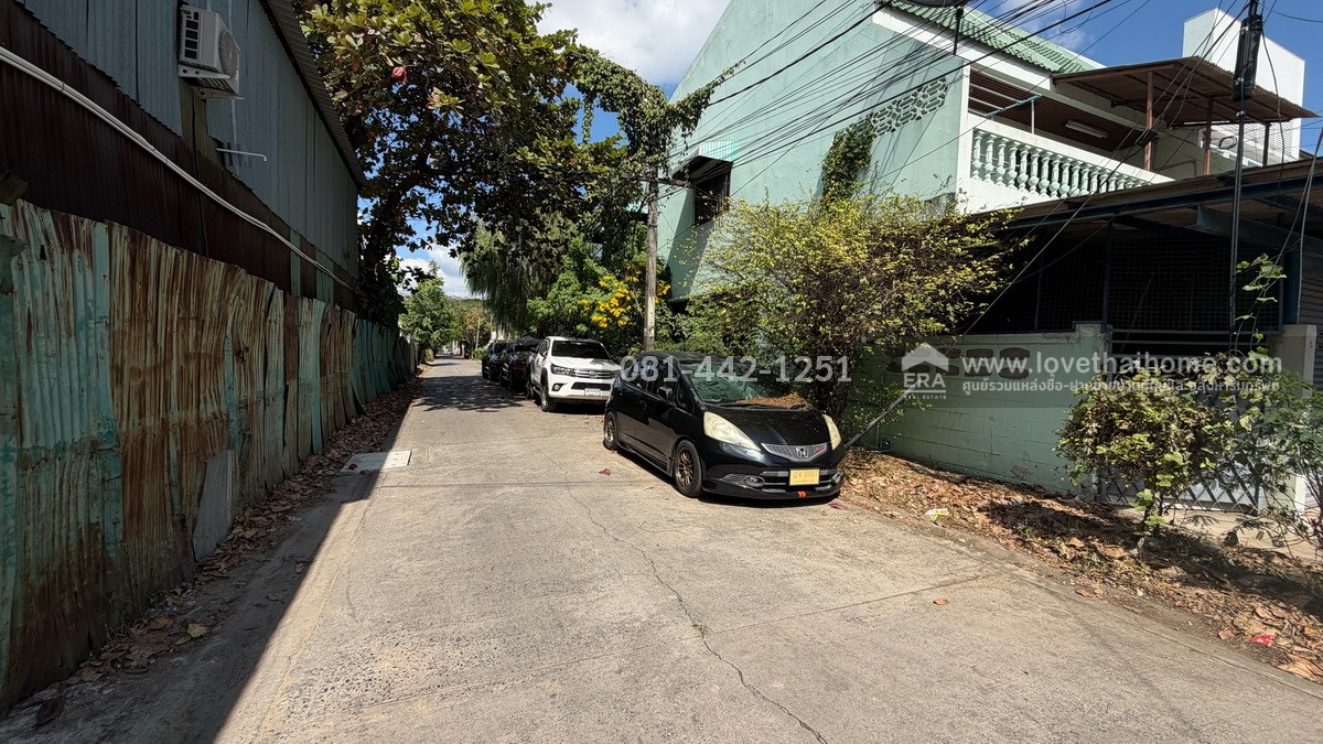 ขายที่ดิน ถนนพหลโยธิน54/4 ซอยกู้เกียรติ1 พื้นที่ 497 ตรว. ขาย 45 ล้านบาท ที่ดินแปลงมุม ถมแล้ว ทำเลแนวรถไฟฟ้าสายสีเขียว ใกล้สถานีแยก คปอ.