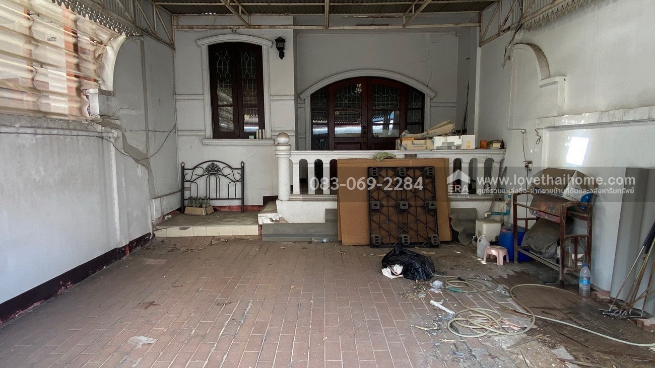 ขายทาวน์โฮม3ชั้น ลาดพร้าว62 หมู่บ้านพรรณวดี ลัดออกรัชดาภิเษก สี่แยกสุทธิสารได้ ภายใน 10 นาที พื้นที่28ตรว. ราคา 5.5 ล้าน อยู่ใกล้สถานีรถไฟฟ้าสายสีเหลือง-โชคชัย 4