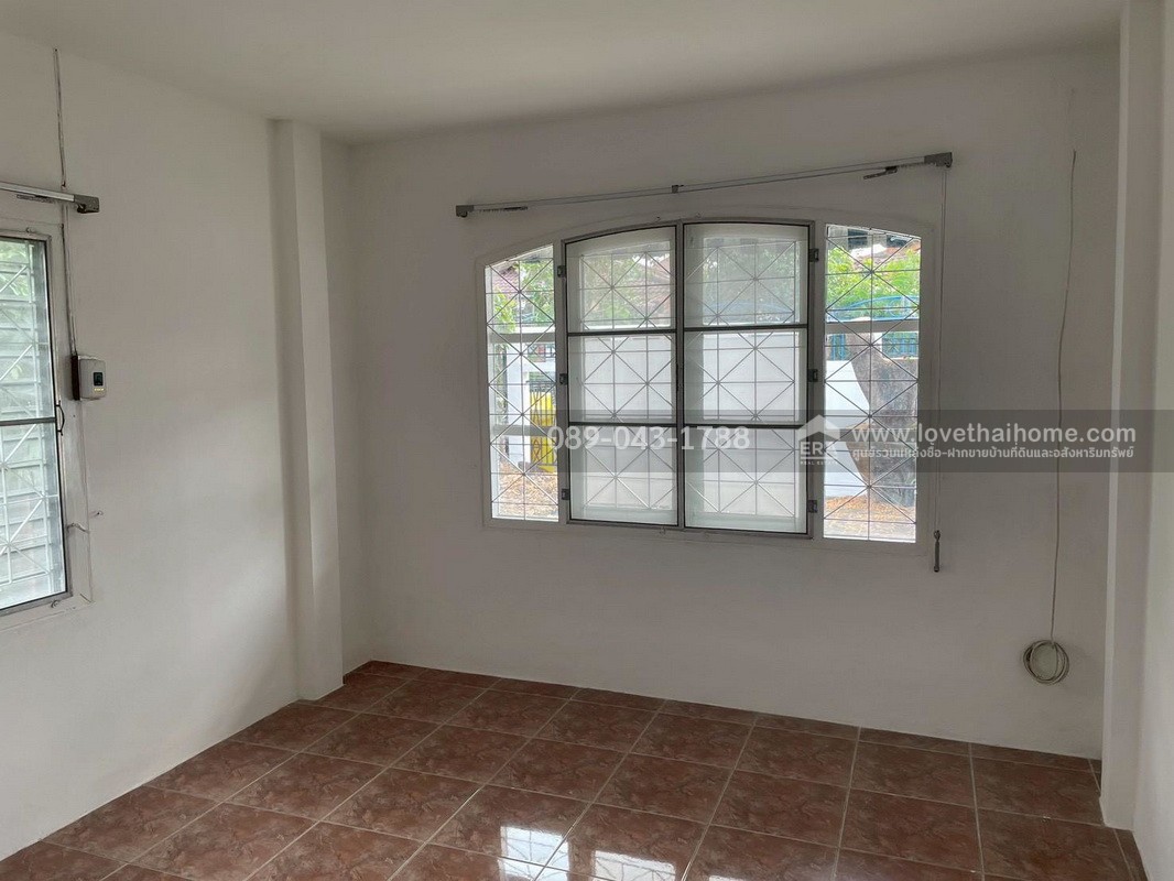 ขายบ้านเดี่ยว หมู่บ้านจามจุรี ซอยกิ่งแก้ว41 พื้นที่ 50 ตารางวา ขาย 2.59 ล้านบาท บ้านสภาพนางฟ้า พร้อมเข้าอยู่ ใครที่อยากได้บ้านย่านนี้ ต้องรีบตัดสินใจด่วนนะคะ