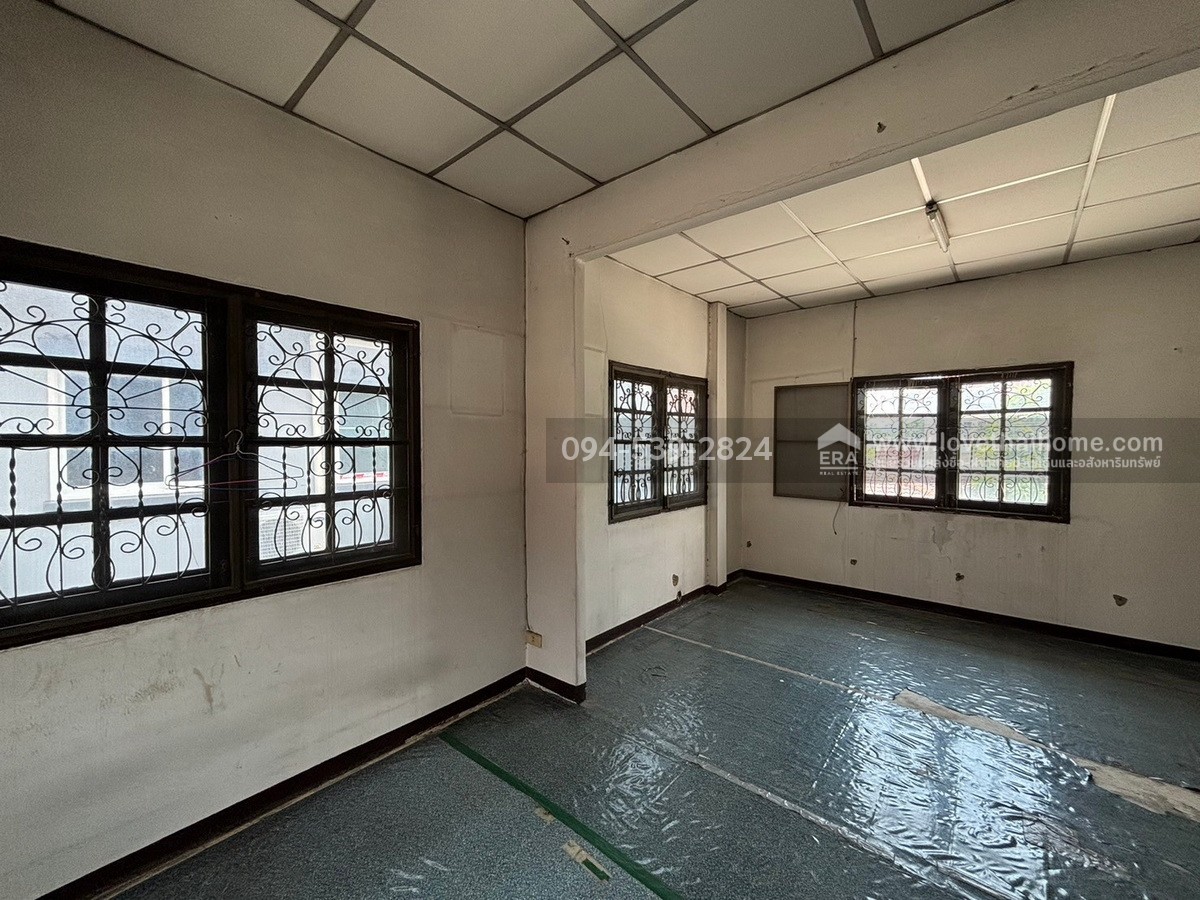 ขายบ้านเดี่ยว หมู่บ้านสินธร รังสิต-ปทุมธานี ซ.C4 หลังมุม64ตรว. ราคา3.45ล้าน ขายถูกสุดในโครงการ ใกล้ฟิวเจอร์พาร์ครังสิต และรถไฟฟ้าสายสีแดง-สถานีรังสิต