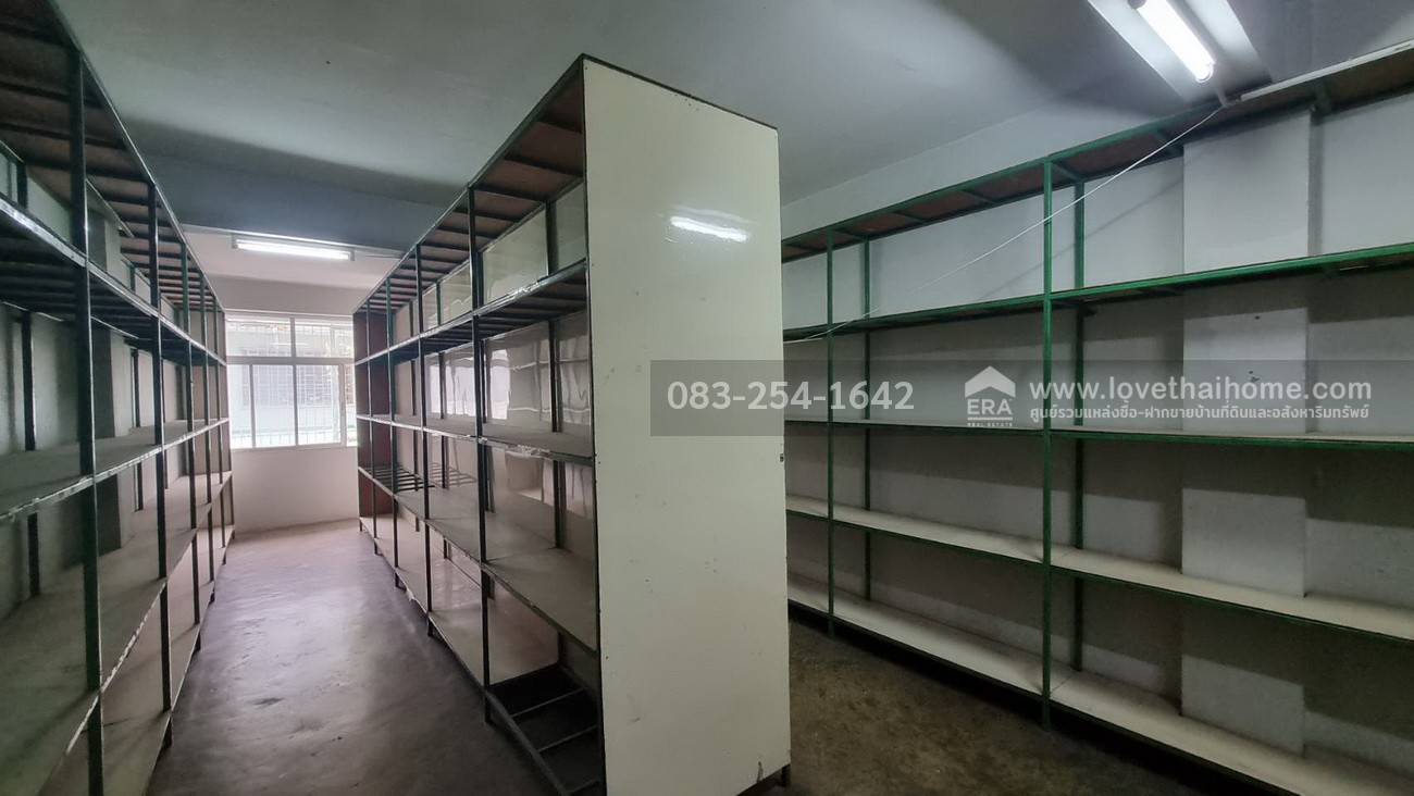 ขายตึกแถว4.5ชั้น เจริญนคร เชื่อมต่อสาทร–ธนบุรี ซ.สมเด็จพระเจ้าตากสิน 27 พื้นที่30.2ตรว. 2คูหา ราคาเพียง 10 ล้านบาท (ถูกมากเมื่อเทียบทำเล) ราคานี้หาได้ยากมากในย่านนี้