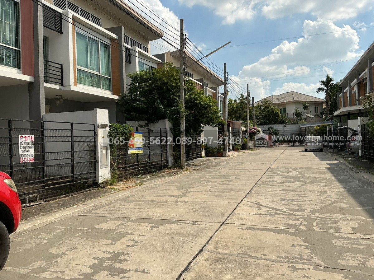 ขายทาวน์เฮ้าส์ ประชาอุทิศ131 หมู่บ้านโนวาอาร์ท-ทุ่งครุ พื้นที่19.3ตรว. ใกล้รร.สารสาสน์วิเทศศึกษา และม.เทคโนโลยีพระจอมเกล้าธนบุรี ราคาพิเศษเพียง2.15ล้าน ถูกมาก! รีบมาเป็นเจ้าของ ด่วน!