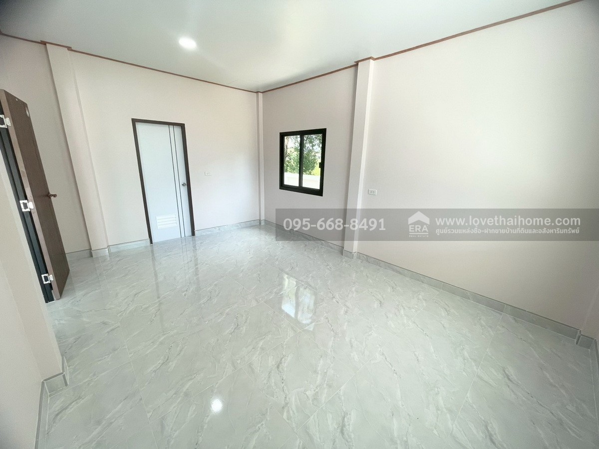 ขายบ้านเดี่ยว หนองเสือ-คลอง8 ซ.บึงบอน30/2 ปทุมธานี พื้นที่200ตรว. ราคา3.5ล้าน บ้านสร้างใหม่ทั้งหลัง ตัวบ้านมีพื้นที่เยอะ พร้อมอยู่อาศัยได้เลย