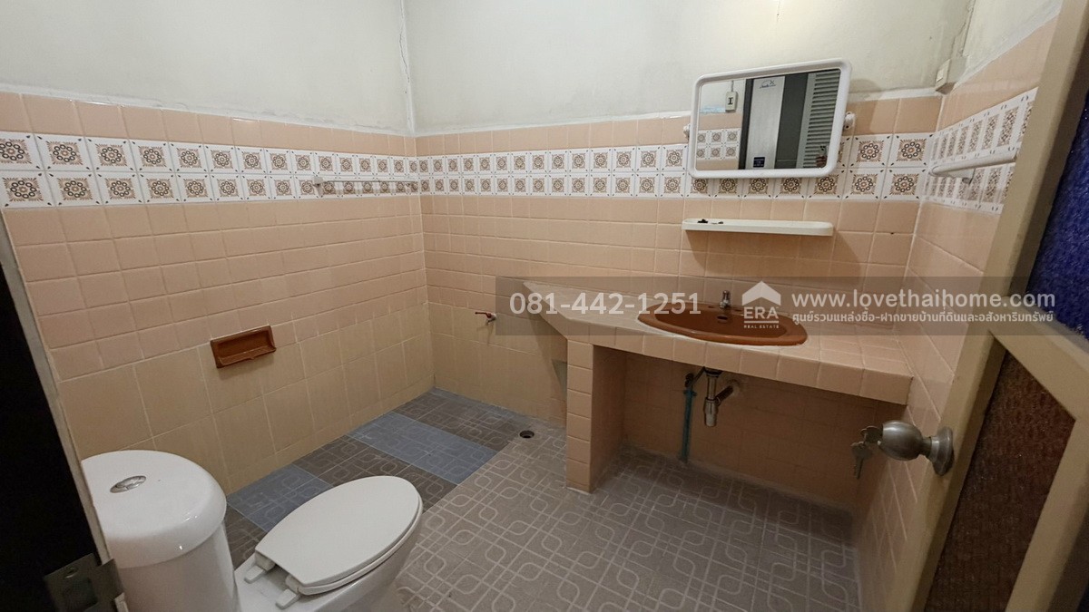 ขายทาวน์เฮ้าส์2ชั้นถนนพระราม9 ซอย13 ซอยโพธิ์หิรัญอุทิศ หมู่บ้านวิจิตชัย พื้นที่ 23 ตรว. ขาย 3.4 ล้านบาท ทำเลใจกลางพระราม9 ใกล้ MRT ศูนย์วัฒนธรรม