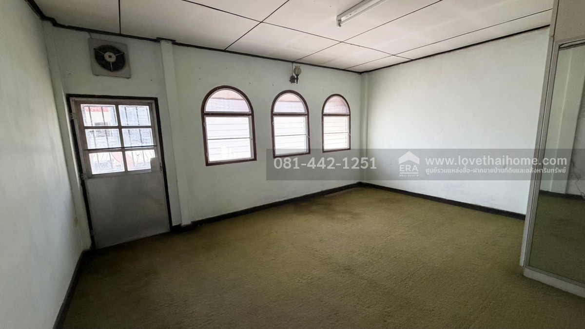 ขายทาวน์เฮ้าส์2ชั้นถนนพระราม9 ซอย13 ซอยโพธิ์หิรัญอุทิศ หมู่บ้านวิจิตชัย พื้นที่ 23 ตรว. ขาย 3.4 ล้านบาท ทำเลใจกลางพระราม9 ใกล้ MRT ศูนย์วัฒนธรรม