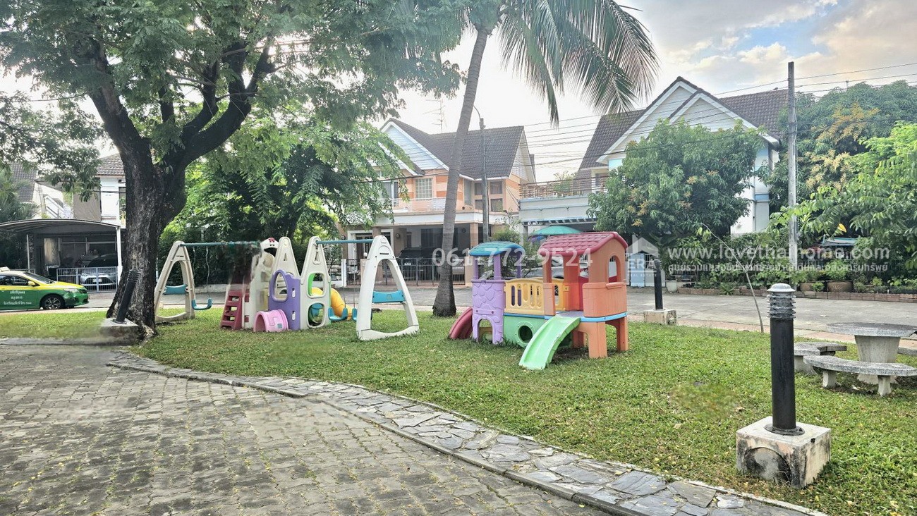 ขายบ้านเดี่ยว หมู่บ้านโฮมเพลส รัตนาธิเบศร์ ถ.บางกรวย-ไทรน้อย นนทบุรี พื้นที่57ตรว. ราคาถูกเพียง4.4ล้าน ต่ำกว่าตลาด