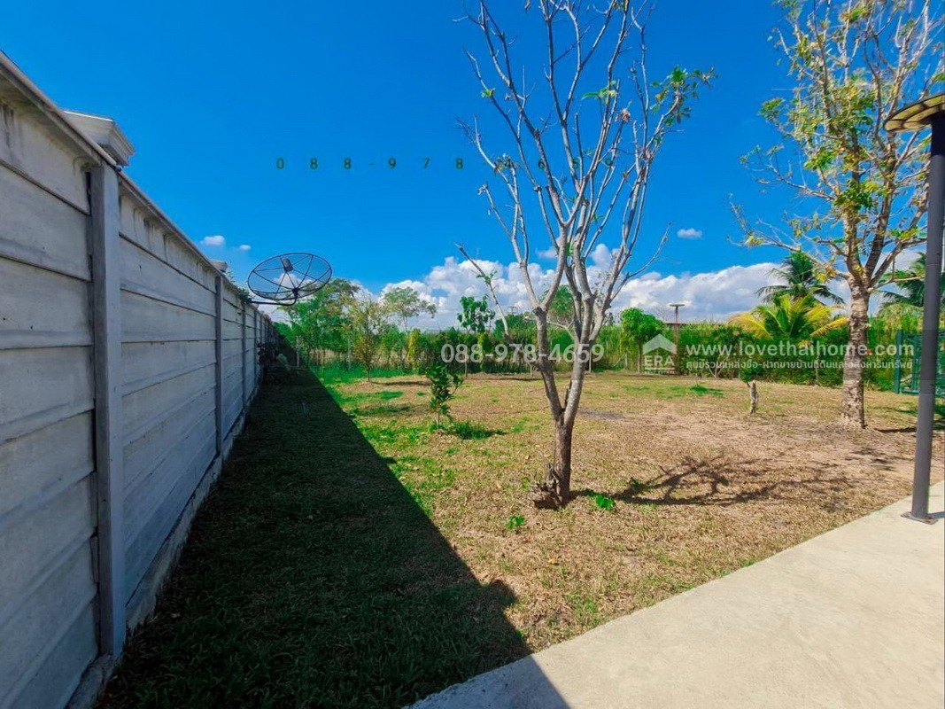 ขายบ้านเดี่ยว 2 ชั้น ลำลูกกา คลอง14 บึงคอไห ปทุมธานี พื้นที่ 200 ตรว. ขาย 3.8 ล้านบาท ติดบริษัทไทยภักดี ใกล้สนามกอล์ฟเรนวูด ปาร์ค เพียง 7 กม. บรรยากาศดี พร้อมอยู่ อายุ 2 ปี (บ้านใหม่)