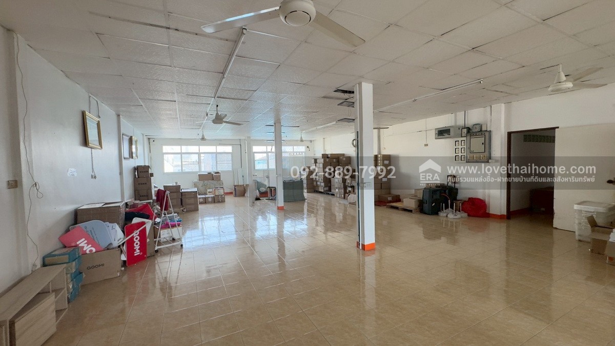 ขายตึกแถว 5 ชั้น หมู่บ้านอมรชัย2 ถนนพระราม2 ซอย34 มีทั้งหมด 4 คูหา พื้นที่ 80.4 ตรว. ราคาถูก ขายเพียง 16 ล้านบาท ใกล้เซ็นทรัล พระราม2