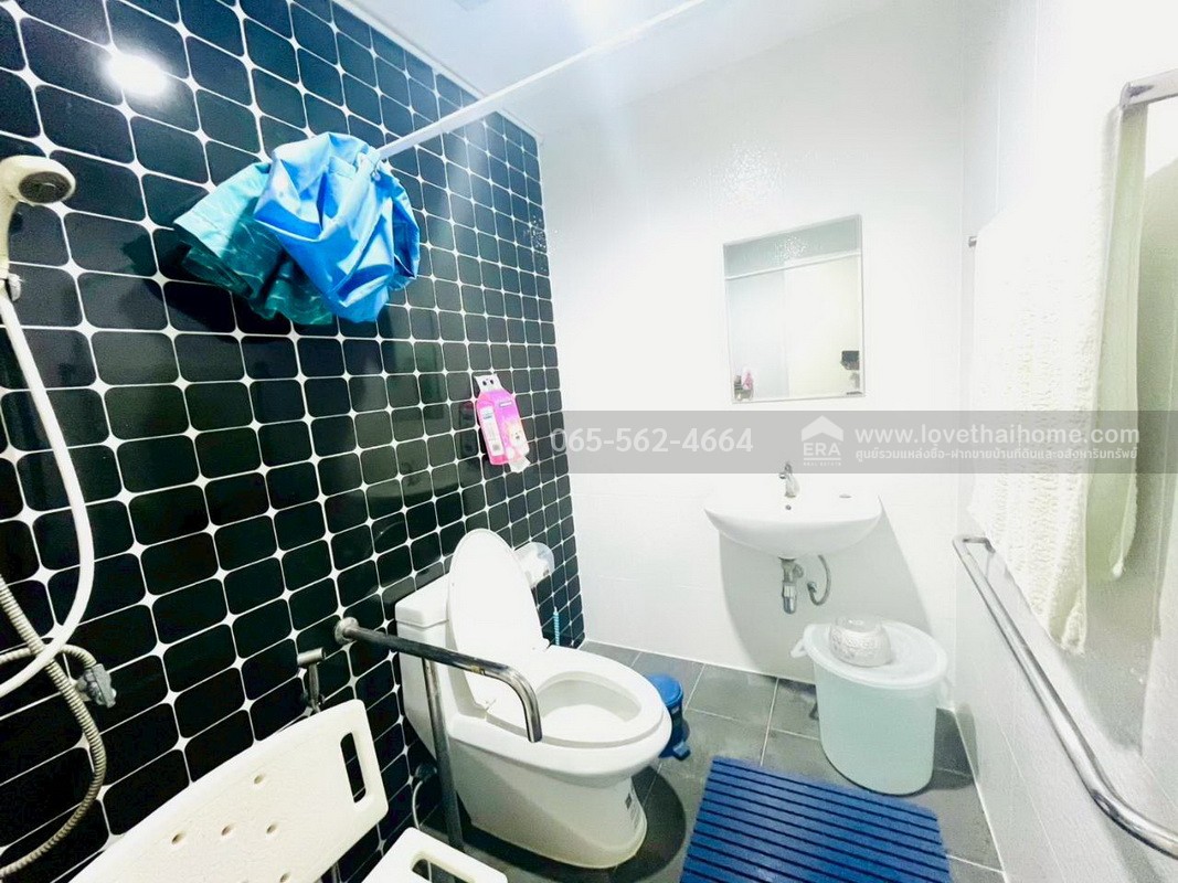 ขายทาวน์เฮ้าส์ 2 ชั้น หมู่บ้านแพรมาพร เพลส รังสิต คลอง4 ปทุมธานี พื้นที่ 37 ตรว. หลังมุม สวย รีโนเวทแล้ว ขายเพียง 1.99 ล้านบาทเท่านั้น