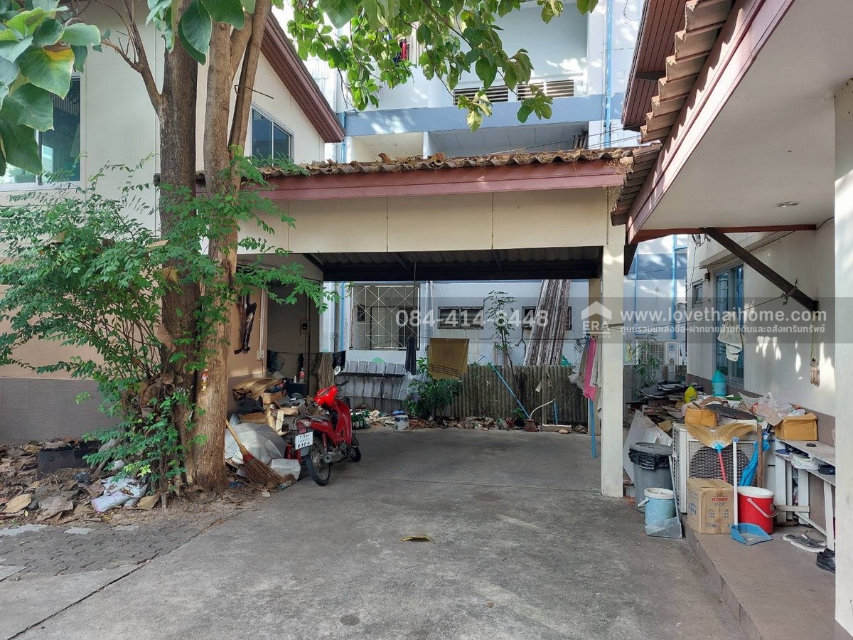 ขายบ้านเดี่ยว ลาดพร้าว107 แยก27 ย่านบางกะปิ พื้นที่101ตรว. จอดรถได้ 7 คัน ใกล้ ม.รัตนบัณฑิต และรพ.เวชธานี ใกล้รถไฟฟ้าลาดพร้าว101 ขายถูกเหลือเชื่อ เพียง7.9ล้านบ้าน ด่วนๆ รีบจอง