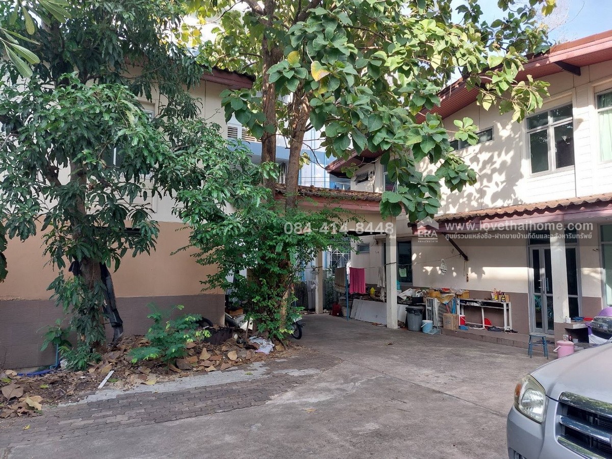 ขายบ้านเดี่ยว ลาดพร้าว107 แยก27 ย่านบางกะปิ พื้นที่101ตรว. จอดรถได้ 7 คัน ใกล้ ม.รัตนบัณฑิต และรพ.เวชธานี ใกล้รถไฟฟ้าลาดพร้าว101 ขายถูกเหลือเชื่อ เพียง7.9ล้านบ้าน ด่วนๆ รีบจอง