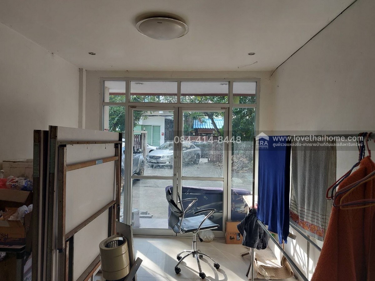 ขายบ้านเดี่ยว ลาดพร้าว107 แยก27 ย่านบางกะปิ พื้นที่101ตรว. จอดรถได้ 7 คัน ใกล้ ม.รัตนบัณฑิต และรพ.เวชธานี ใกล้รถไฟฟ้าลาดพร้าว101 ขายถูกเหลือเชื่อ เพียง7.9ล้านบ้าน ด่วนๆ รีบจอง