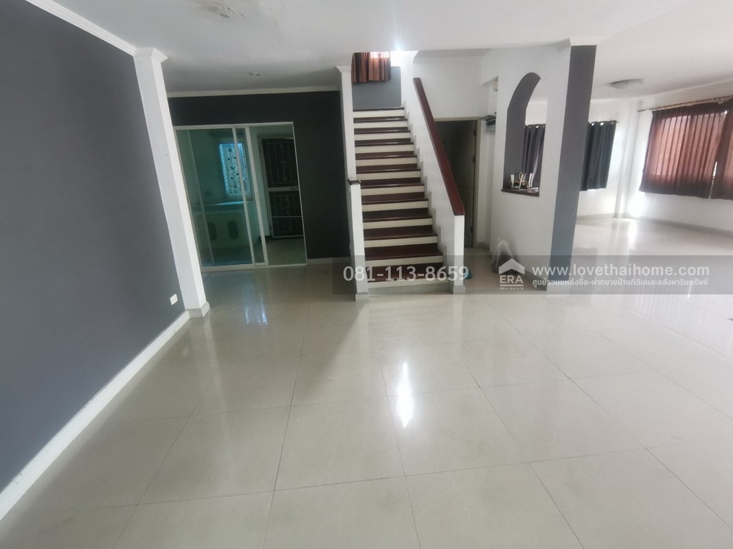 ขายบ้านเดี่ยว 2 ชั้น หมู่บ้านศุภาลัย ออร์คิดปาร์ค วัชรพล ถนนสุขาภิบาล5 ซอย67 พื้นที่ 80.7 ตรว. ขาย 6 ล้านบาท โครงการอยู่ติดถนนสุขาภิบาล5 ถ้าเห็นแล้วต้องชอบ ราคาต่อรองได้