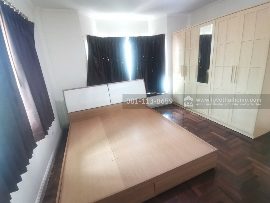 ขายบ้านเดี่ยว 2 ชั้น หมู่บ้านศุภาลัย ออร์คิดปาร์ค วัชรพล ถนนสุขาภิบาล5 ซอย67 พื้นที่ 80.7 ตรว. ขาย 6 ล้านบาท โครงการอยู่ติดถนนสุขาภิบาล5 ถ้าเห็นแล้วต้องชอบ ราคาต่อรองได้