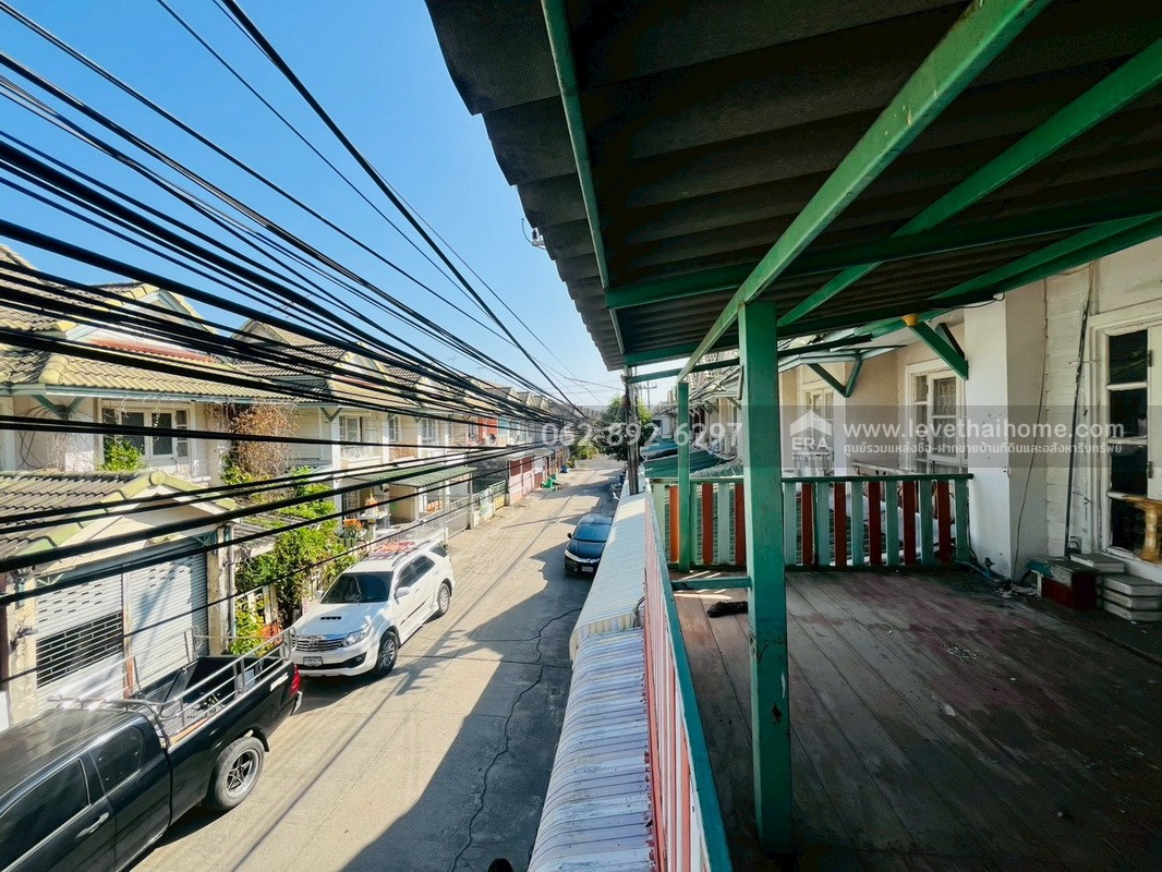 ขายทาวน์เฮ้าส์ 2 ชั้น หมู่บ้านพฤกษา13 รังสิต คลอง3 ขนาด 18 ตรว. ทำเลดี ราคาน่ารัก ขายเพียงแค่ 1.4 ล้านบาทเท่านั้น มีบ้านเป็นของตัวเองง่ายกว่าที่คิด อยู่เองก็ดี/ลงทุนก็ได้ ด่วน!มีแค่หลังเดียวนะจ๊ะ