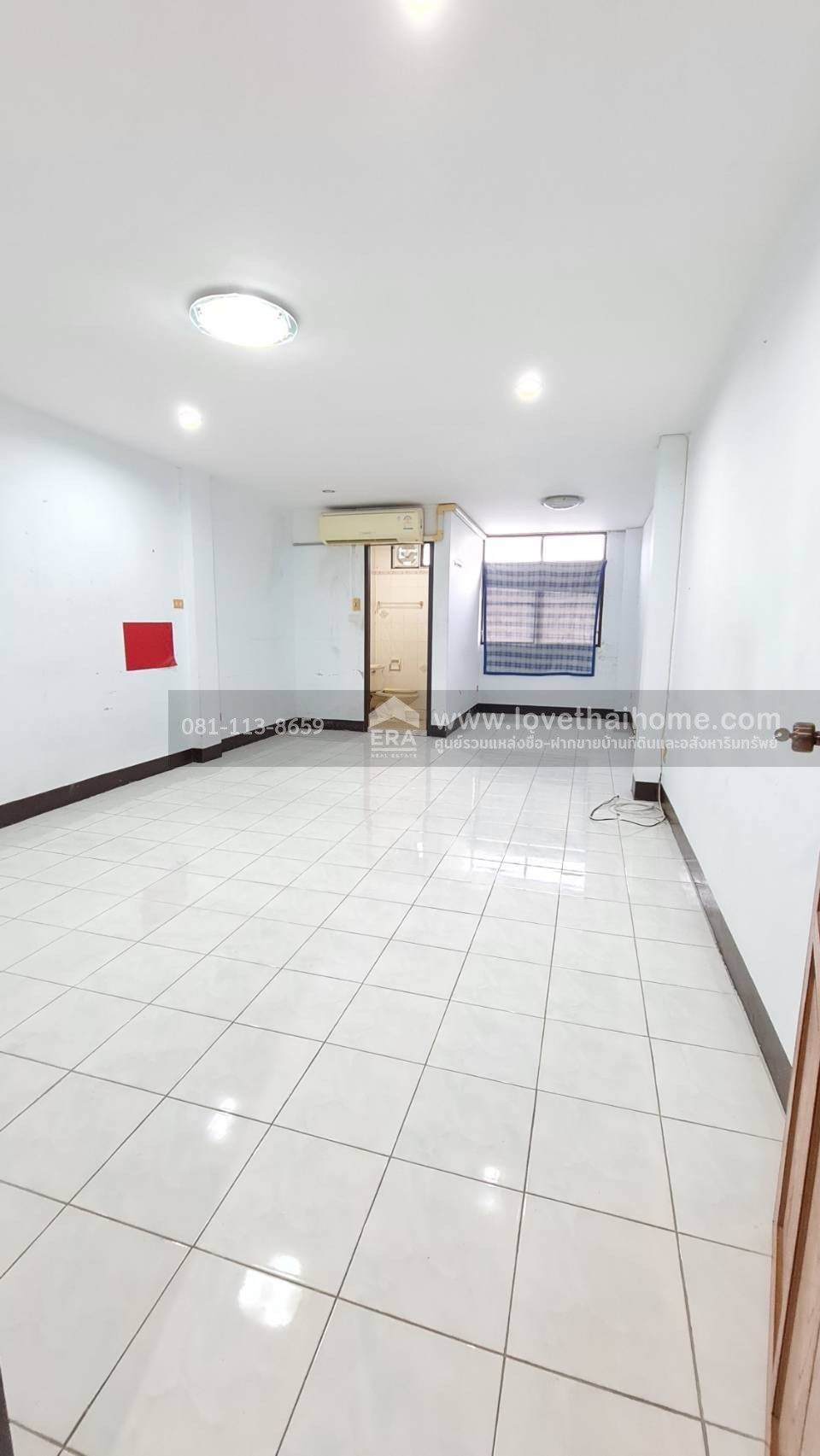 ขายตึกแถว 3.5 ชั้น ซอยประชาอุทิศ22 พื้นที่ 31 ตารางวา ขายเพียง 4.5 ล้านบาทเท่านั้น ตกแต่งใหม่หมดทั้งหลัง หิ้วกระเป๋าเข้าอยู่ได้เลย