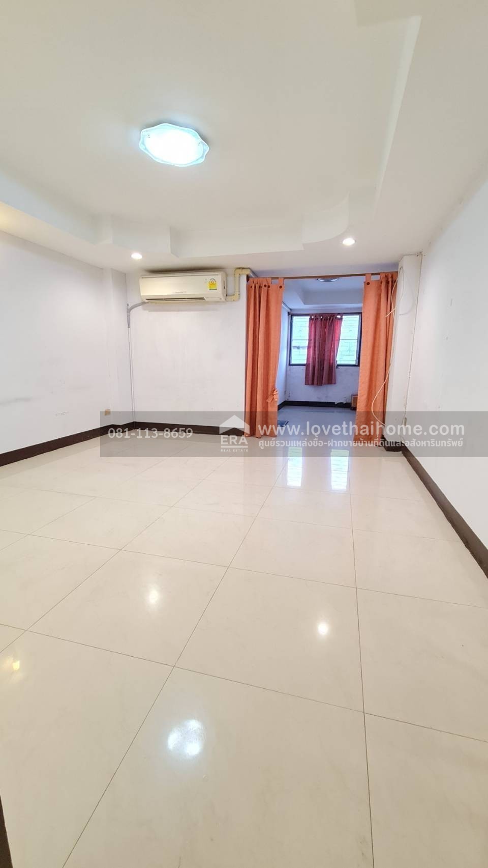 ขายตึกแถว 3.5 ชั้น ซอยประชาอุทิศ22 พื้นที่ 31 ตารางวา ขายเพียง 4.5 ล้านบาทเท่านั้น ตกแต่งใหม่หมดทั้งหลัง หิ้วกระเป๋าเข้าอยู่ได้เลย