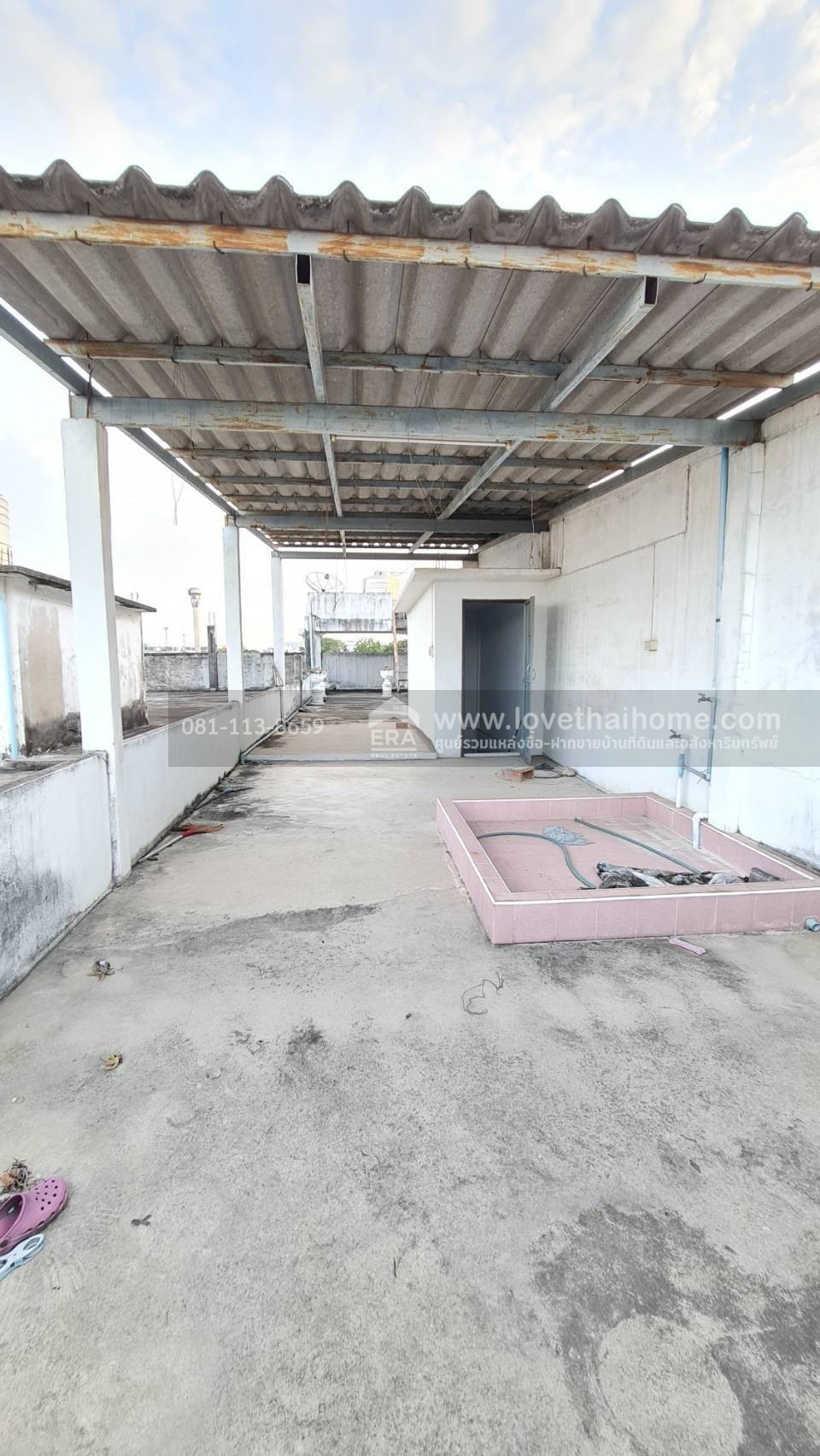 ขายตึกแถว 3.5 ชั้น ซอยประชาอุทิศ22 พื้นที่ 31 ตารางวา ขายเพียง 4.5 ล้านบาทเท่านั้น ตกแต่งใหม่หมดทั้งหลัง หิ้วกระเป๋าเข้าอยู่ได้เลย