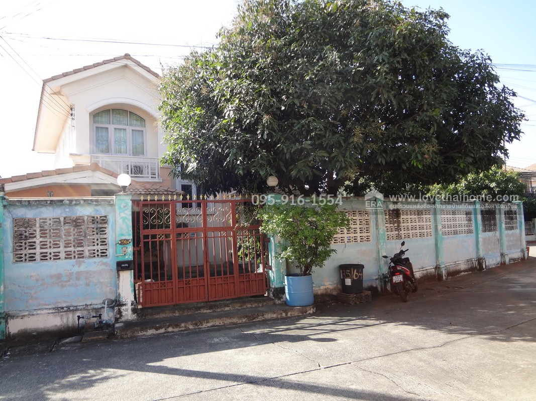 ขายบ้านเดี่ยว หมู่บ้านภัสสร12 ถนนเลียบคลองสาม หลังมุม เนื้อที่ 82 ตารางวา บ้านไซต์ใหญ่ ราคาถูกสุดในโครงการ ขายเพียง 3.3 ล้านบาท ร่มรื่น ปลอดภัย ออกถนนรังสิต-นครนายก (305) เพียง 4 กม.