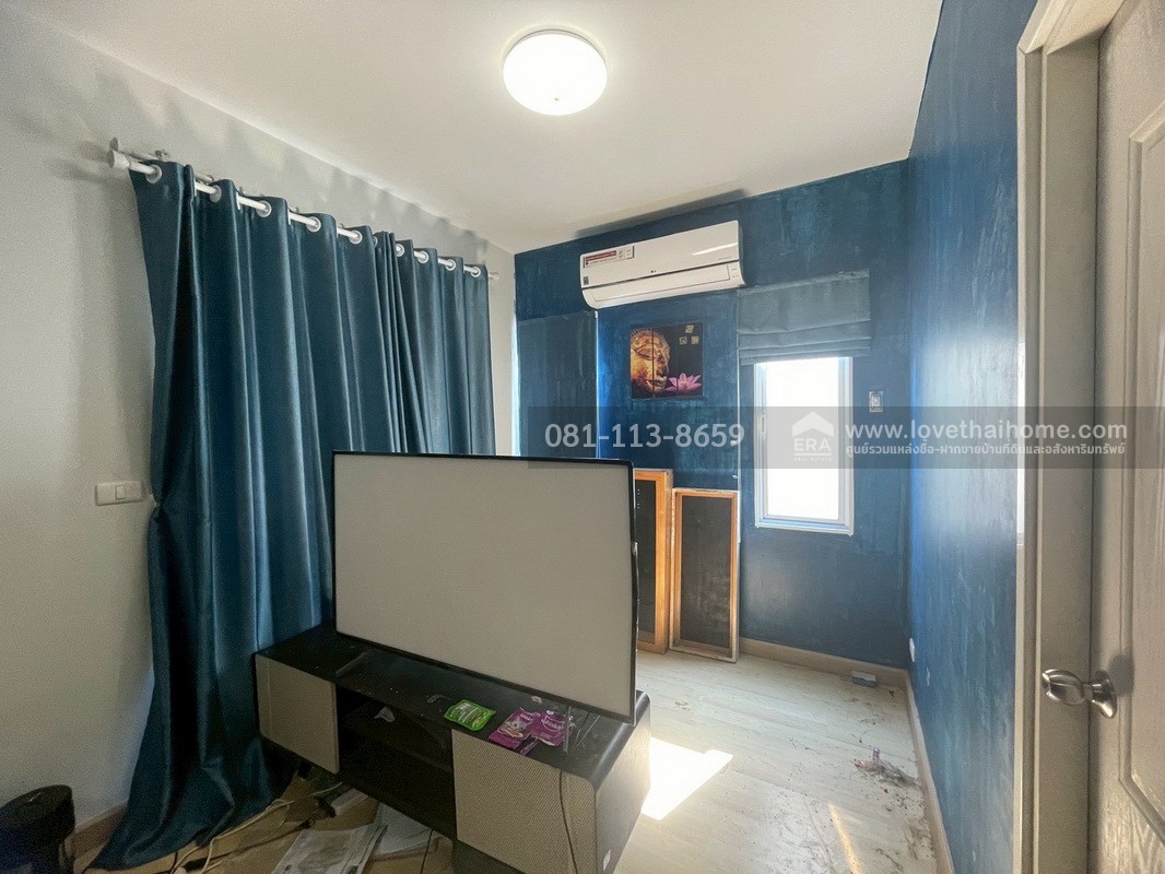 ขายบ้านแฝด 2 ชั้น หมู่บ้านเดอะวิลเลจ รังสิต-วงแหวน คลอง5 ถนนลำลูกกา คลอง5 พื้นที่ 28 ตรว. ขาย 3 ล้านบาท ใกล้รถไฟฟ้าสายสีเขียว สถานีคลอง5