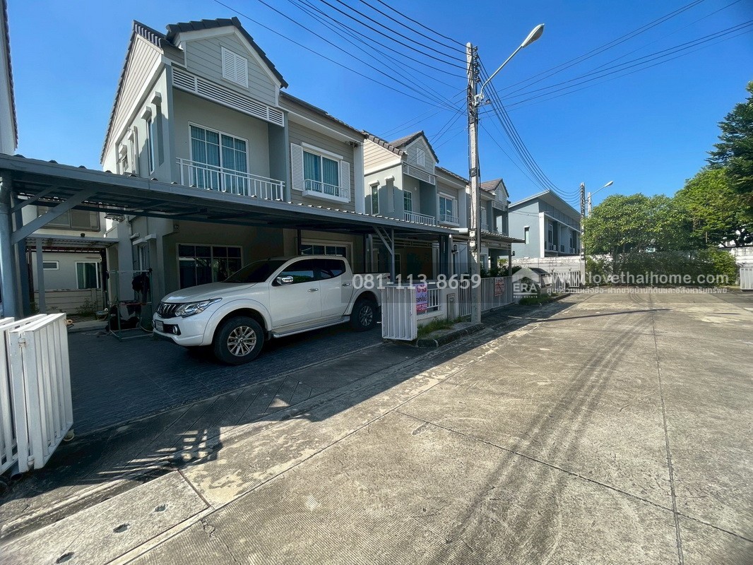 ขายบ้านแฝด 2 ชั้น หมู่บ้านเดอะวิลเลจ รังสิต-วงแหวน คลอง5 ถนนลำลูกกา คลอง5 พื้นที่ 28 ตรว. ขาย 3 ล้านบาท ใกล้รถไฟฟ้าสายสีเขียว สถานีคลอง5