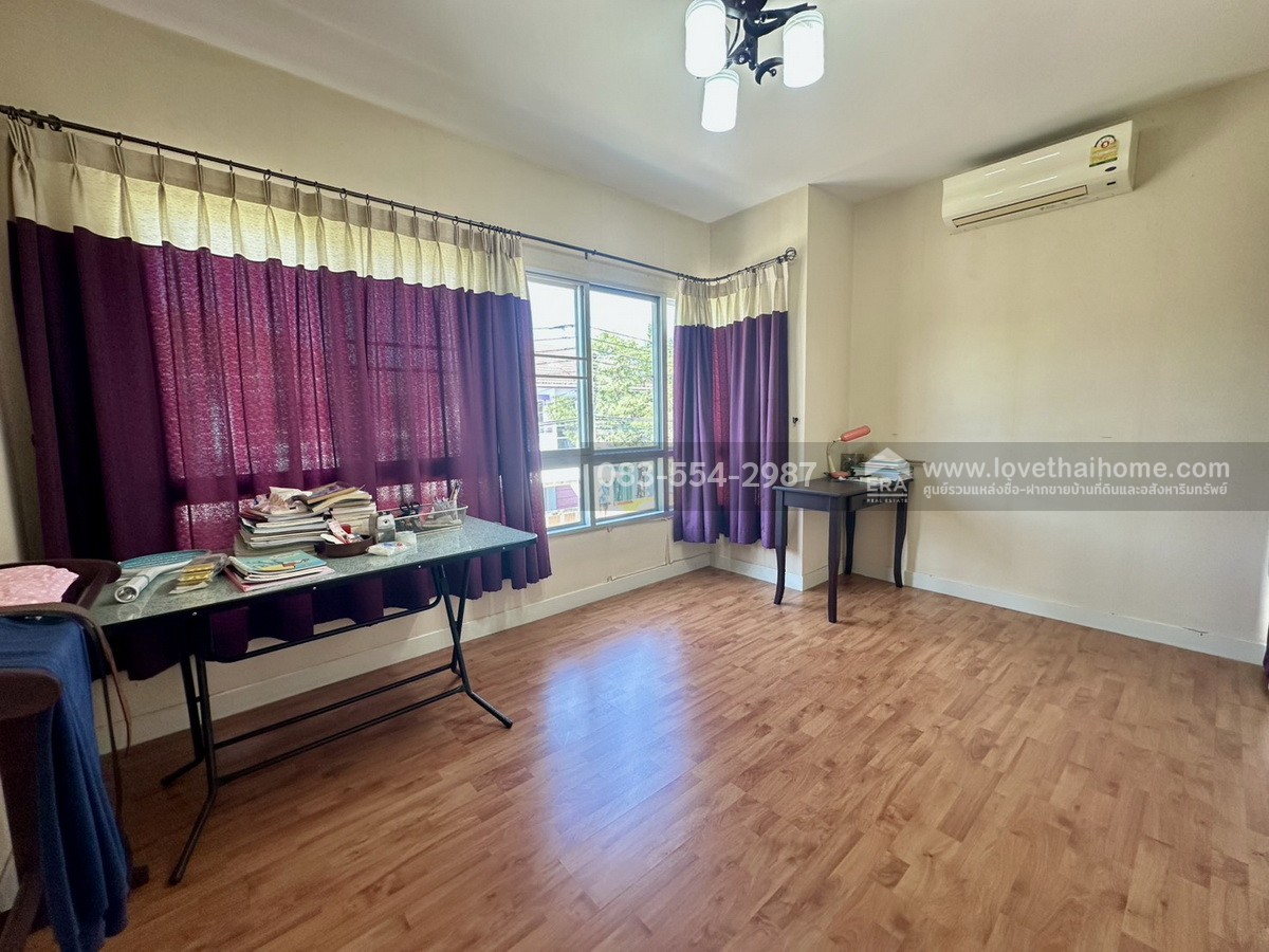 ขายบ้านเดี่ยว พุทธมณฑลสาย4 หมู่บ้านไลฟ์บางกอกบูเลอวาร์ด ปิ่นเกล้า-เพชรเกษม สามพราน นครปฐม พื้นที่50.8ตรว. ราคา5.5ล้าน สภาพนางฟ้า แถมเฟอร์ฯครบ โครงการน่าอยู่ ร่มรื่น ไม่วุ่นวาย