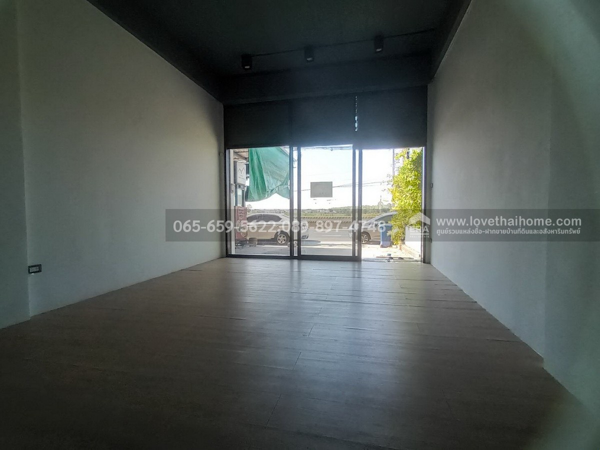 ขายตึกแถว4ชั้น พระองค์เจ้าสาย คลอง4 ธัญบุรี ปทุมธานี พื้นที่17.5ตรว. ราคา5.29ล้าน ทำเลเยี่ยมสุดยอด ติดถนนใหญ่ เหมาะค้าขายหรือทำออฟฟิศ รีบจองด่วนช้าอดเป็นเจ้าของ