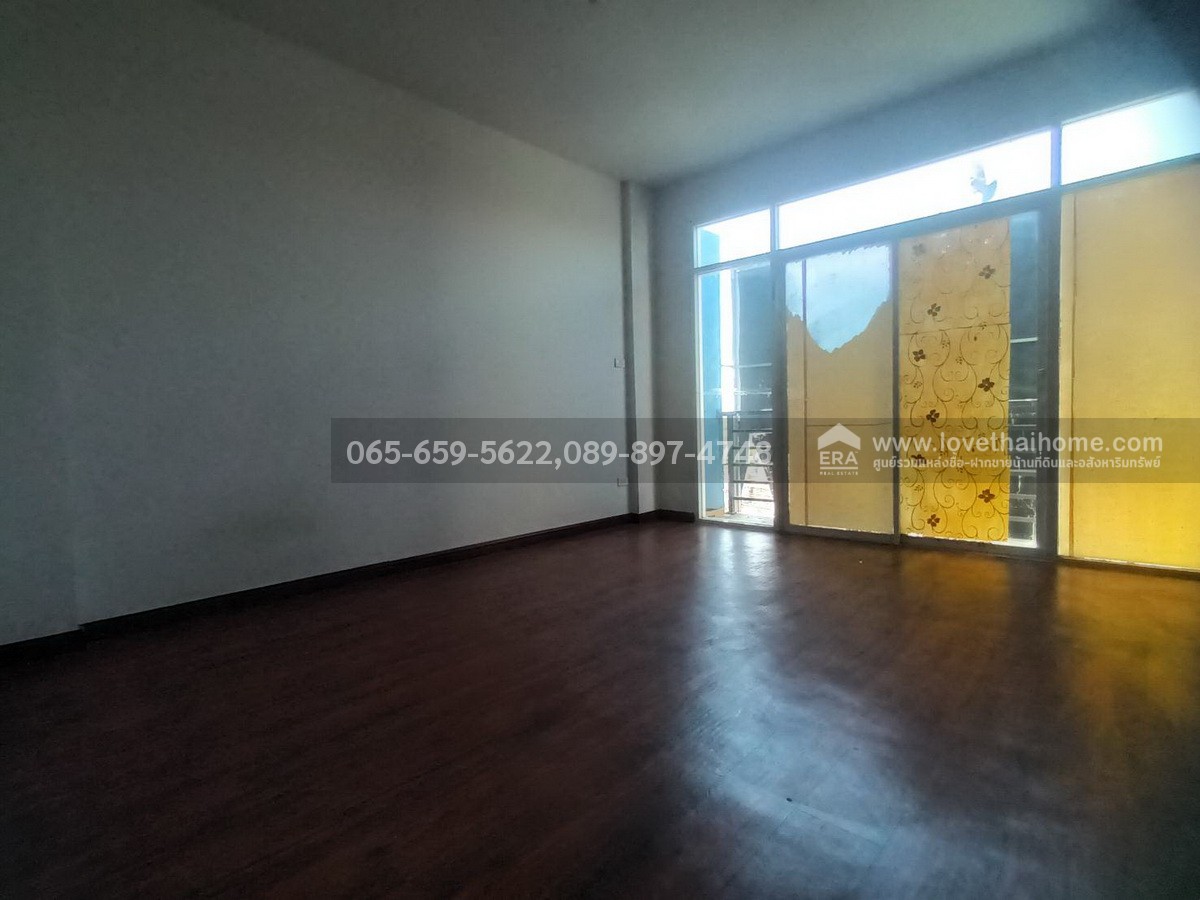 ขายตึกแถว4ชั้น พระองค์เจ้าสาย คลอง4 ธัญบุรี ปทุมธานี พื้นที่17.5ตรว. ราคา5.29ล้าน ทำเลเยี่ยมสุดยอด ติดถนนใหญ่ เหมาะค้าขายหรือทำออฟฟิศ รีบจองด่วนช้าอดเป็นเจ้าของ