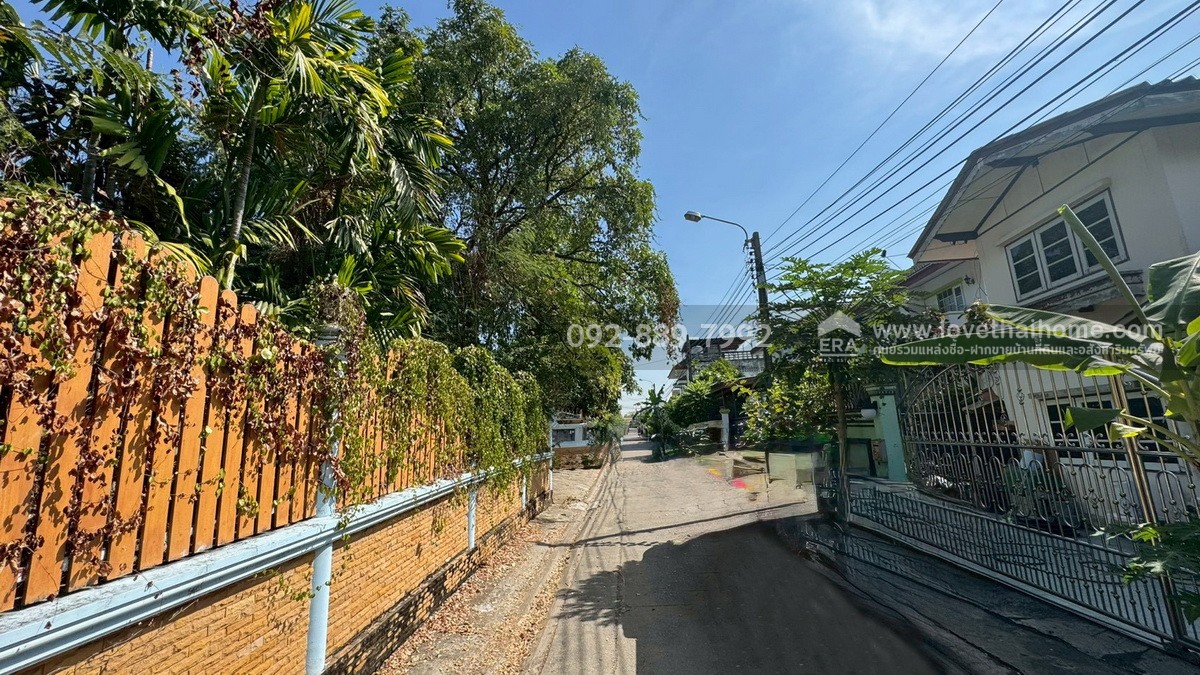 ขายที่ดิน ถนนเพชรเกษม79 ซอย14 พื้นที่ 50 ตรว. ขาย 1.4 ล้านบาท ทำเลดี ใกล้ตลาดสด เพชรเกษม79