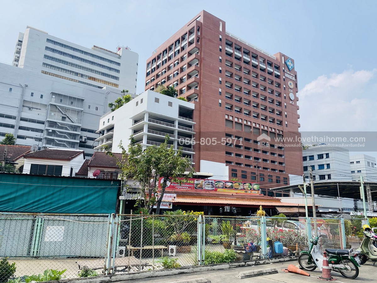 ขายทาวน์โฮม งามวงศ์วาน24 หมู่บ้านเกร็ดแก้วการ์เด้นท์3 นนทบุรี พื้นที่34ตร.วา ราคา5.5ล้าน ใจกลางเมืองนนทบุรี ทำเลทอง เข้า–ออกได้หลายเส้นทาง ถ.งามวงศ์วาน-ถ.ติวานนท์-ถ.ประชาชื่น