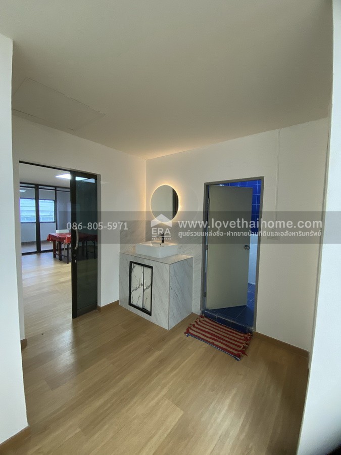 ขายทาวน์โฮม งามวงศ์วาน24 หมู่บ้านเกร็ดแก้วการ์เด้นท์3 นนทบุรี พื้นที่34ตร.วา ราคา5.5ล้าน ใจกลางเมืองนนทบุรี ทำเลทอง เข้า–ออกได้หลายเส้นทาง ถ.งามวงศ์วาน-ถ.ติวานนท์-ถ.ประชาชื่น