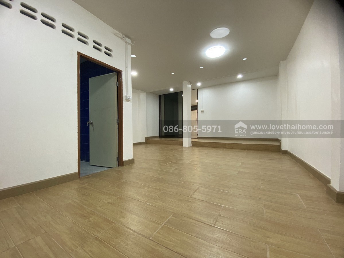 ขายทาวน์โฮม งามวงศ์วาน24 หมู่บ้านเกร็ดแก้วการ์เด้นท์3 นนทบุรี พื้นที่34ตร.วา ราคา5.5ล้าน ใจกลางเมืองนนทบุรี ทำเลทอง เข้า–ออกได้หลายเส้นทาง ถ.งามวงศ์วาน-ถ.ติวานนท์-ถ.ประชาชื่น